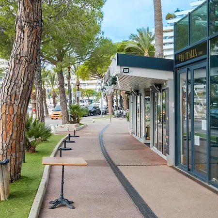 Pour 3 A * Villeneuve-Loubet